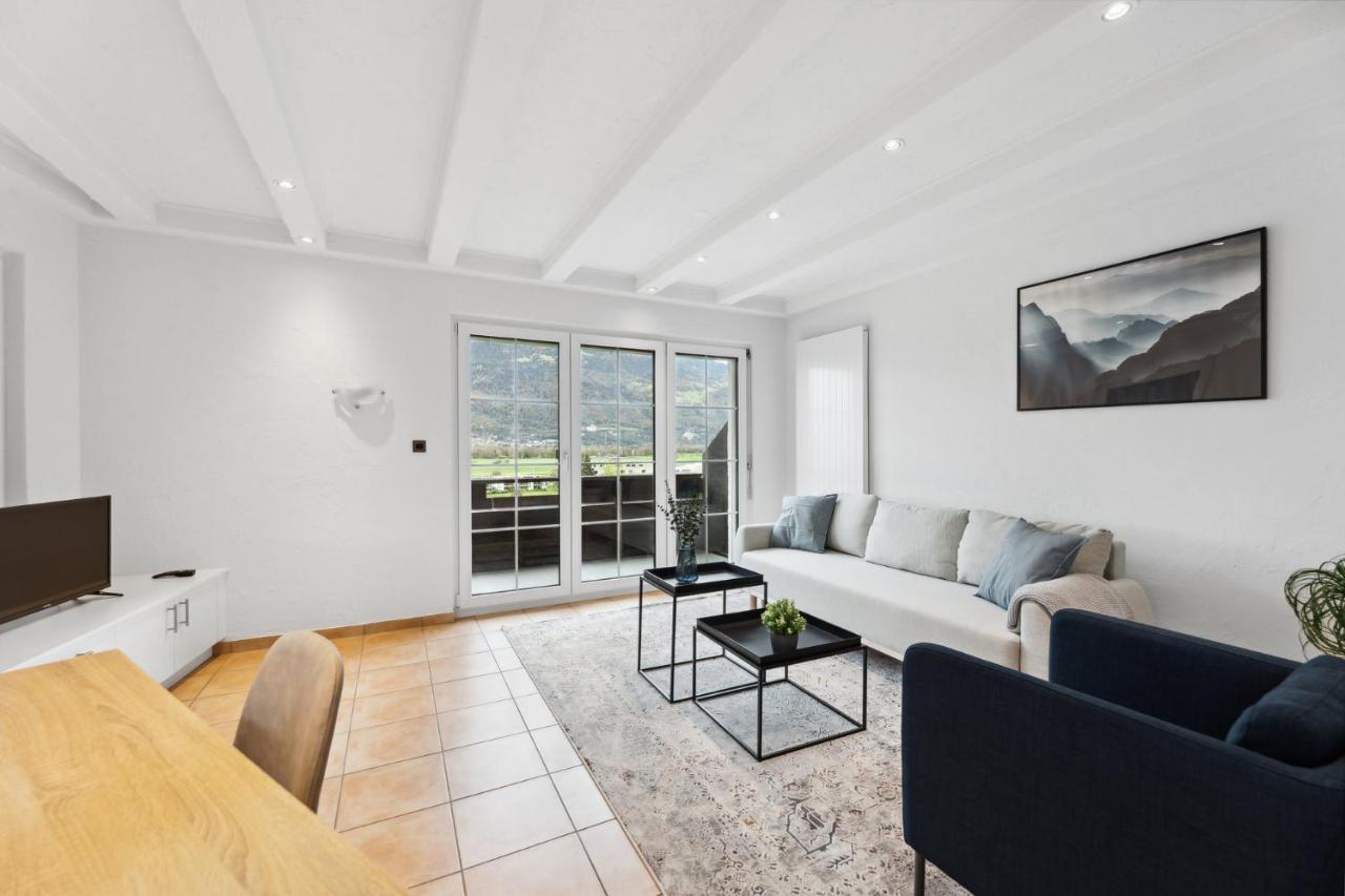 Sonniges Apartment Mit Traumhaftem Bergblick บูคส์ ภายนอก รูปภาพ